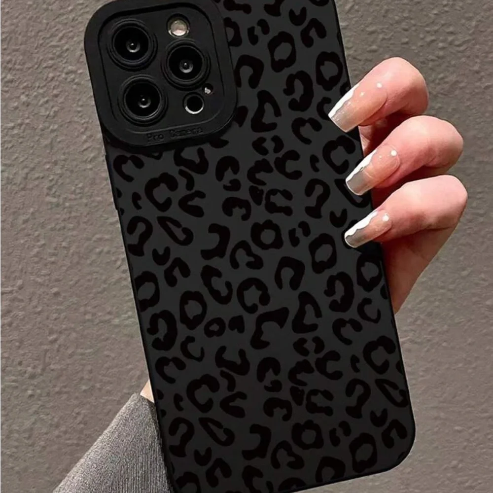 iPhone 14 Pro black leopard print phone case